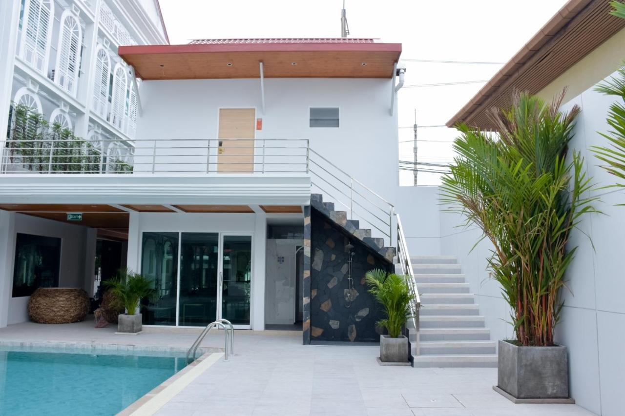 Peranakan House Phuket Exterior photo